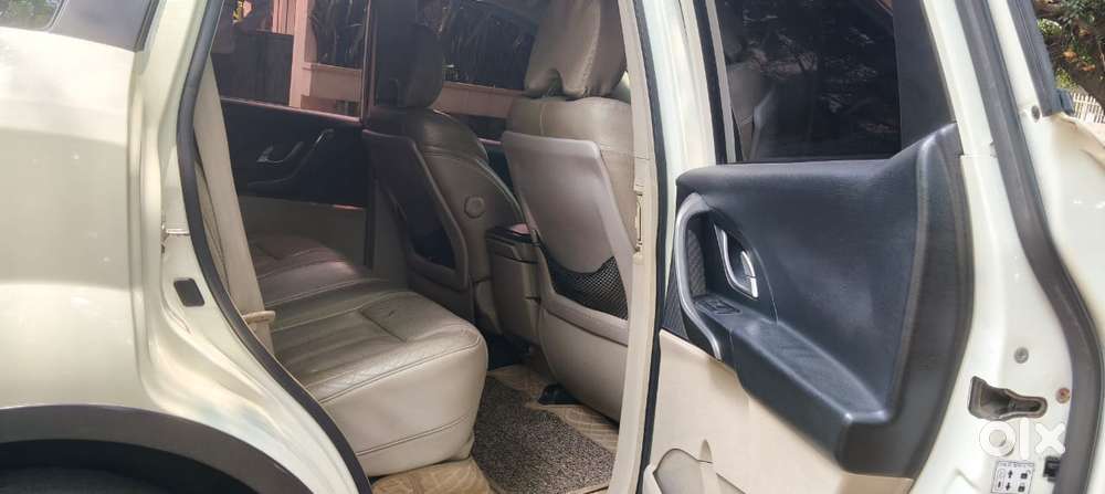 Mahindra Xuv500 W10 Awd, 2016, Diesel