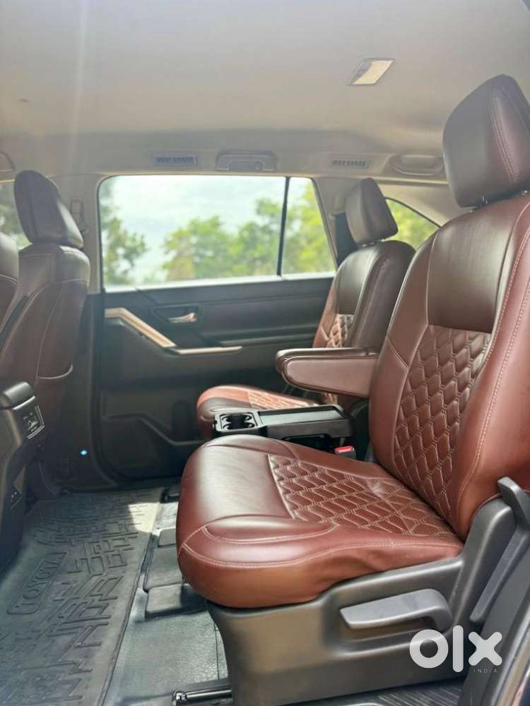 Toyota Innova Hycross 2.0 Gx 8 Str, 2024, Petrol