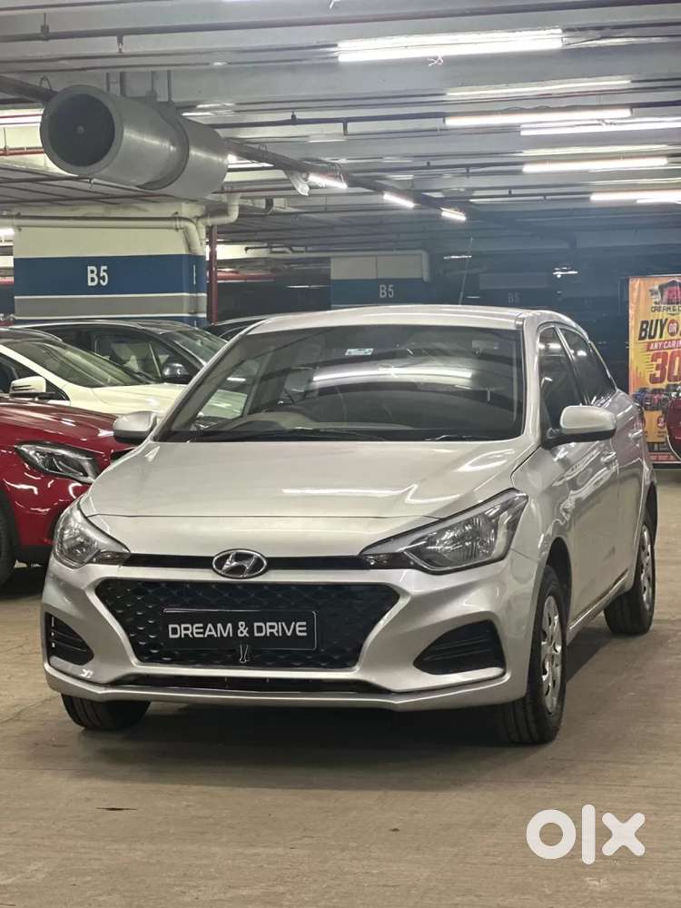 Hyundai Elite I20 1.2magna Executive At, 2018, Petrol