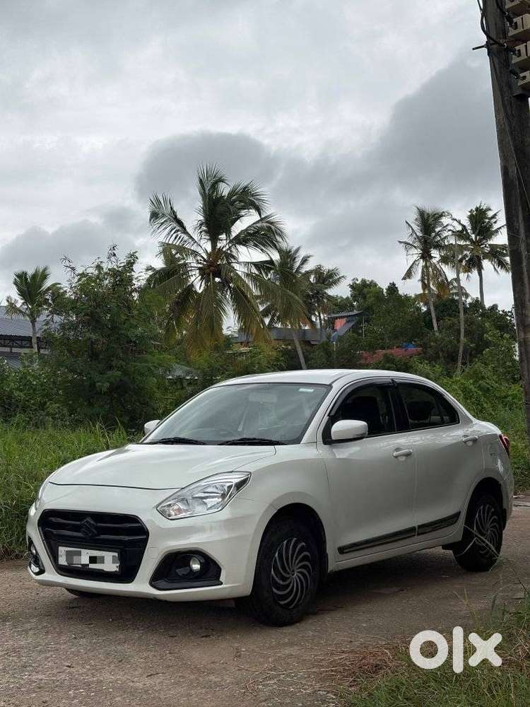 Maruti Suzuki Dzire 1.2 Vxi Amt, 2022, Petrol
