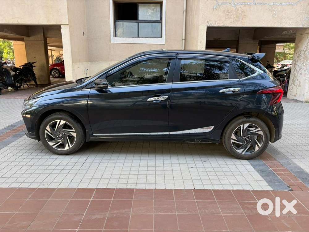 Hyundai I20 Sportz Ivt Petrol 2023 Automatic