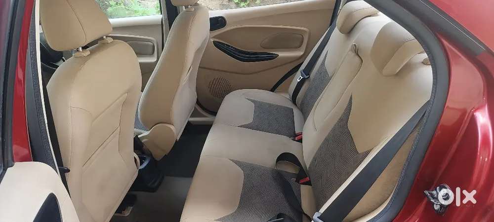 Ford Aspire Titanium Blu 2015