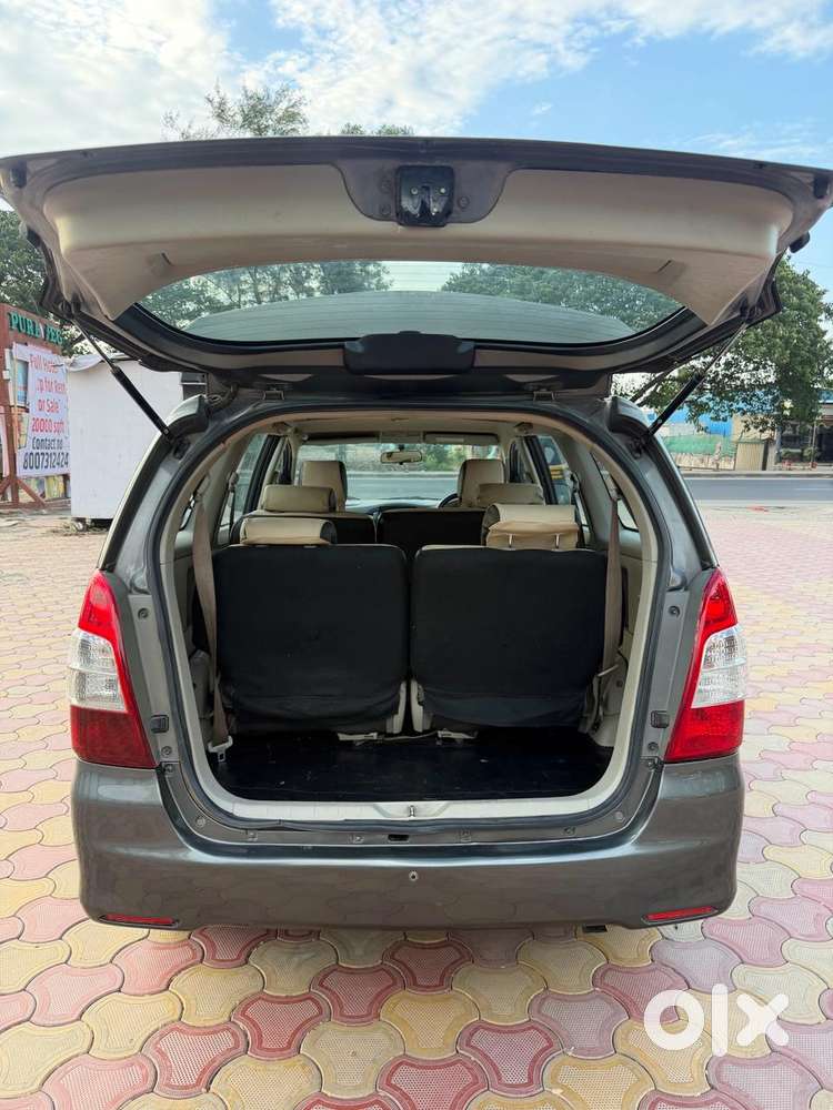 Toyota Innova 2.5 V 8 Str, 2013, Diesel