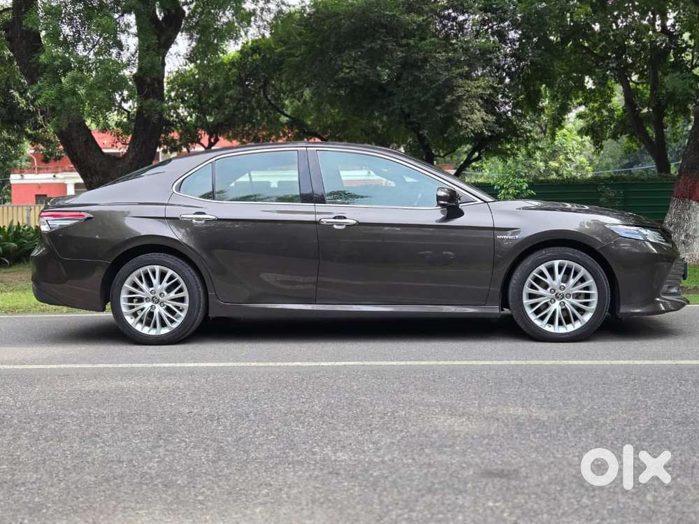 Toyota Camry Hybrid, 2021, Petrol