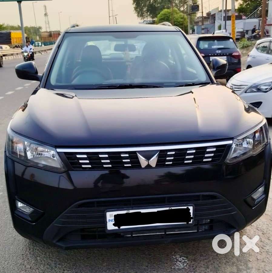 Mahindra Xuv300 Petrol 2023
