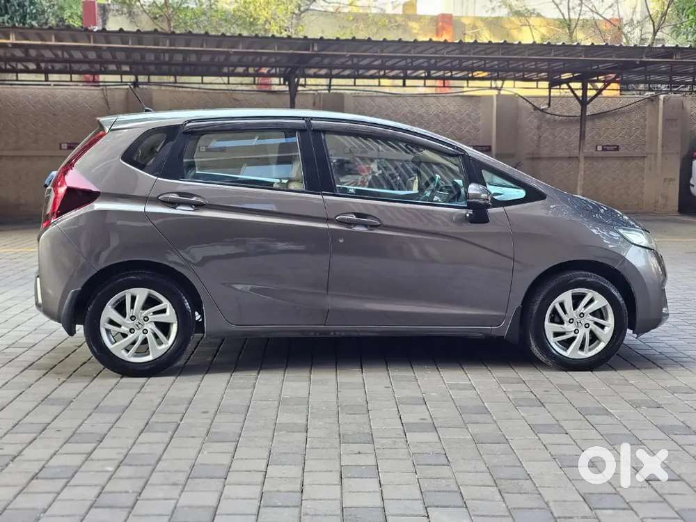 Honda Jazz 2016 Petrol Well Maintained