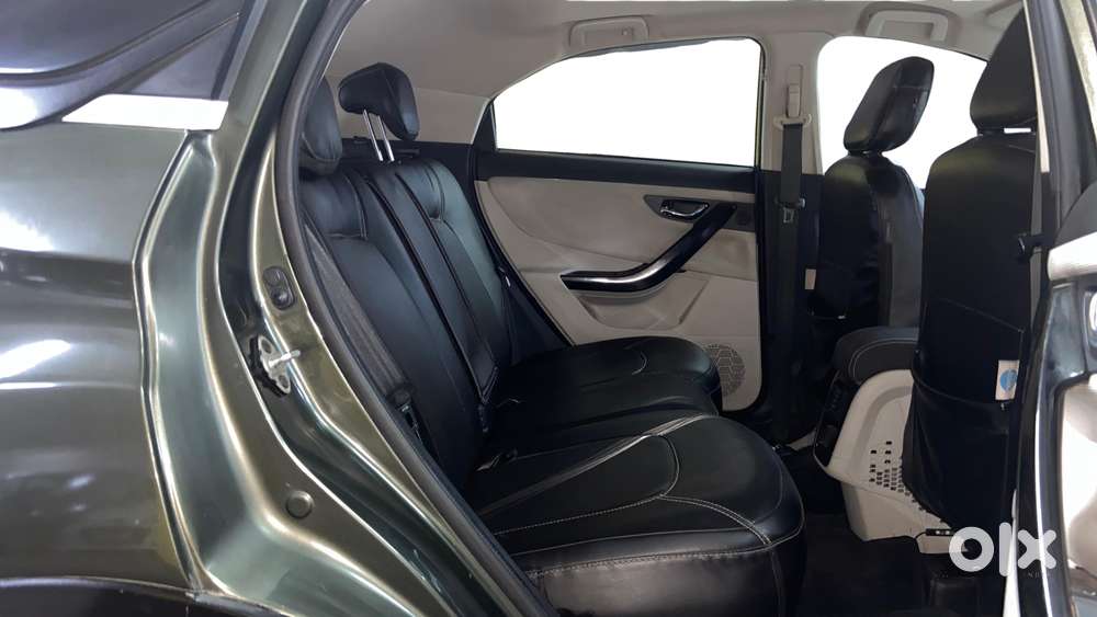 Tata Nexon 1.2 Revotron Xza Plus Premium, 2021, Petrol