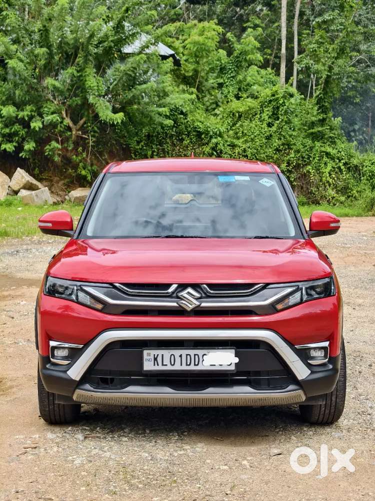 Brezza. (cng) . 2024 Last. 18000km Only