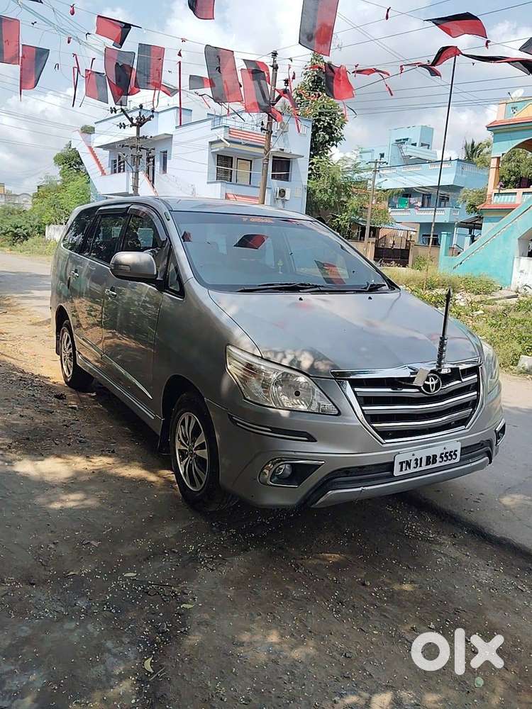 *toyota Innova 2015 – Well Maintained  Vip Registration Number