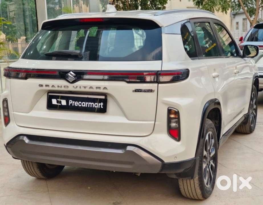 Maruti Suzuki Grand Vitara 1.5 Alpha Plus Intelligent Hybrid Ecvt, 2..
