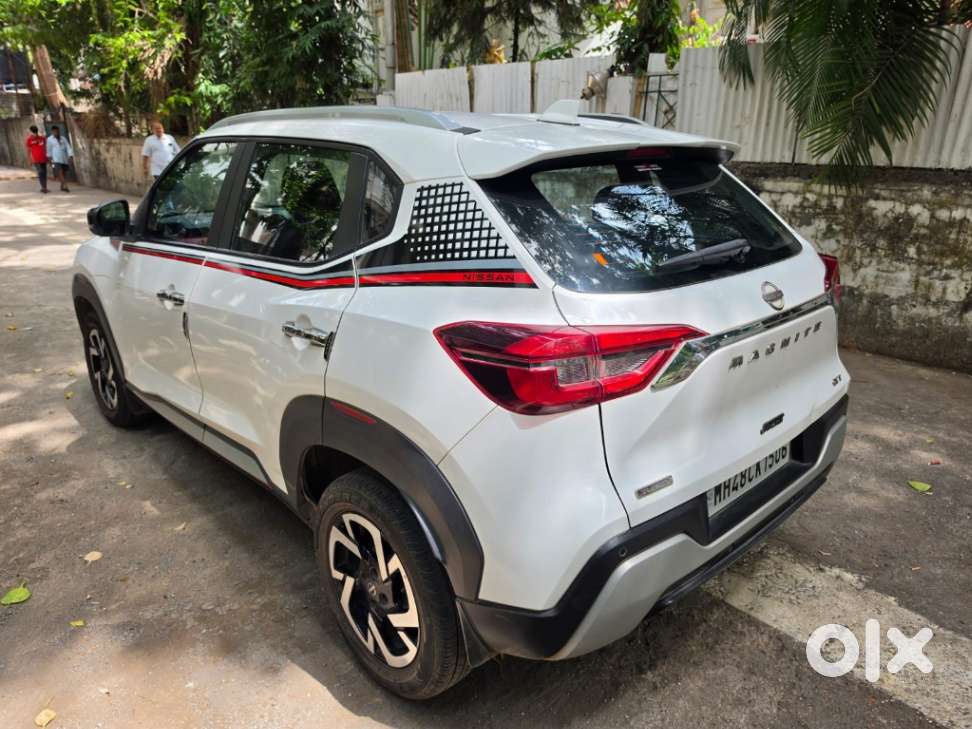 Nissan Magnite Xv Turbo Cvt Red Edition, 2022, Petrol