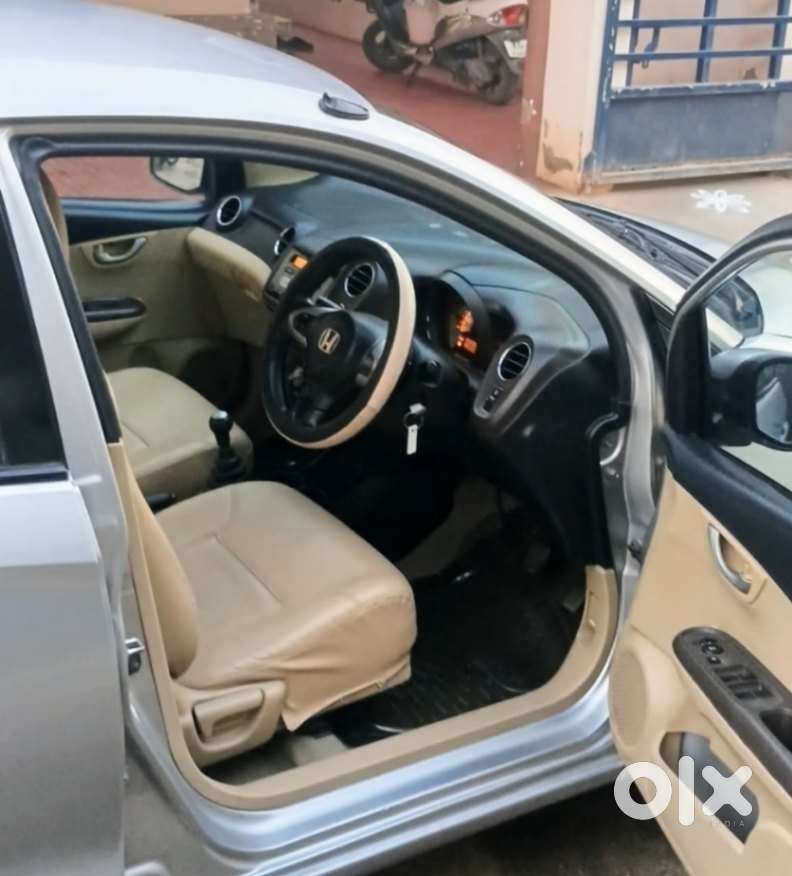 Honda Brio 2011-2013 V Mt, 2012, Petrol