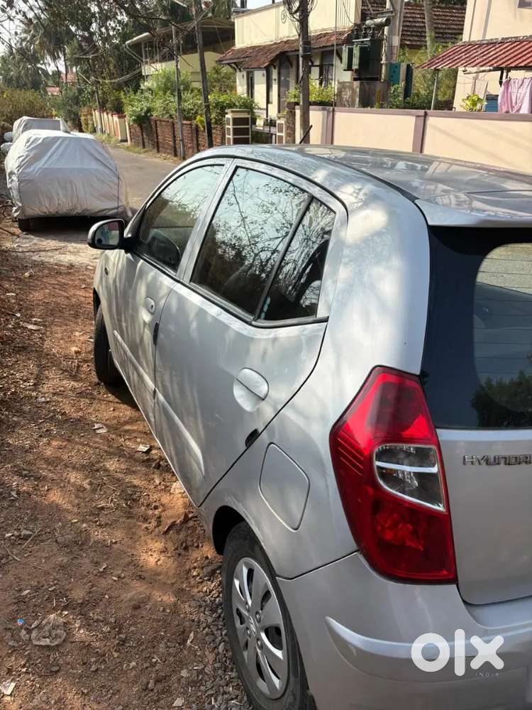 Hyundai I10 2011 Cng & Petrol 69000 Km Driven