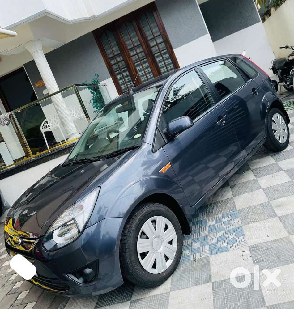 Ford Figo 2011 Manual Petrol 1.2 Titanium Plus 50000 Km Showroom Con