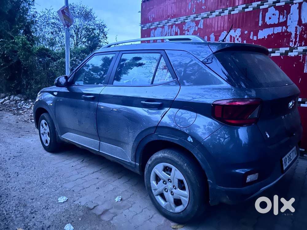Hyundai Venue 2022 Petrol Good Condition
