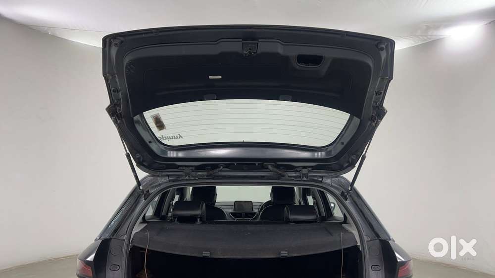 Tata Altroz Xz, 2020, Petrol