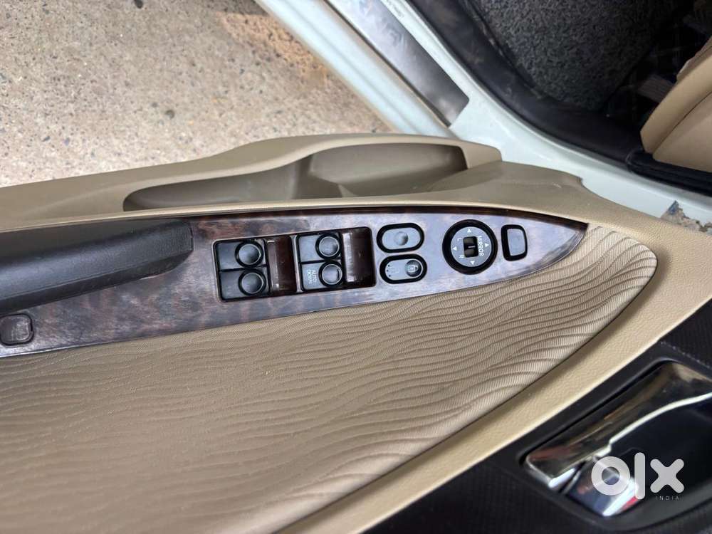 Hyundai Verna Fluidic 1.6 Vtvt Sx, 2012, Petrol