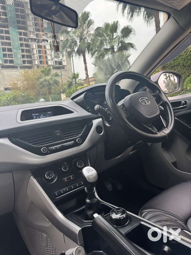 Tata Nexon 1.2 Revotron Xm (s), 2018, Petrol