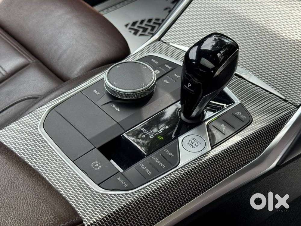 Bmw 3 Series 330i, 2022, Petrol