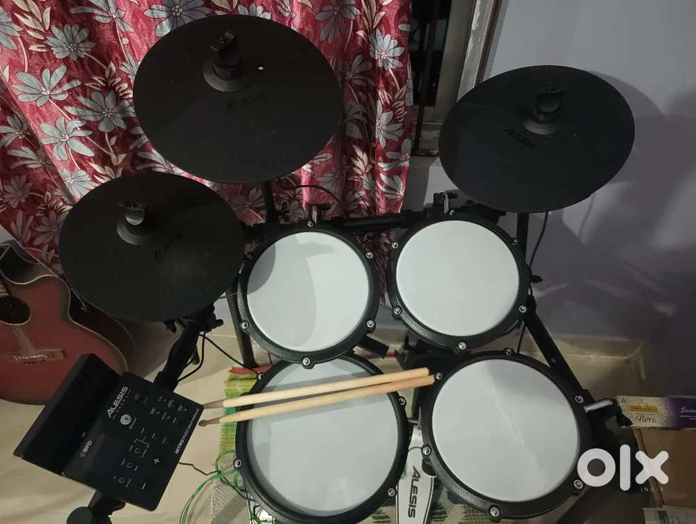 Alesis nitro max electronic drum kit