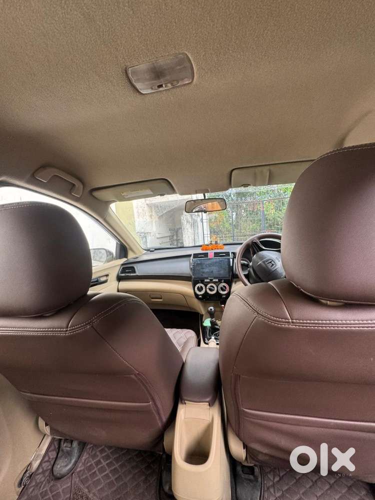 Honda City I-vtec 2010  Fully Loaded  ₹1 Lakh+ Accessories  New Tyr