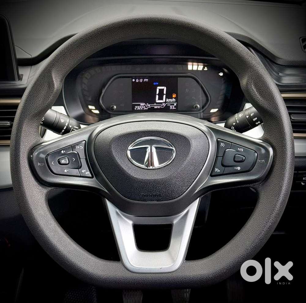Tata Punch Accomplished Mt Sunroof, 2023, Petrol