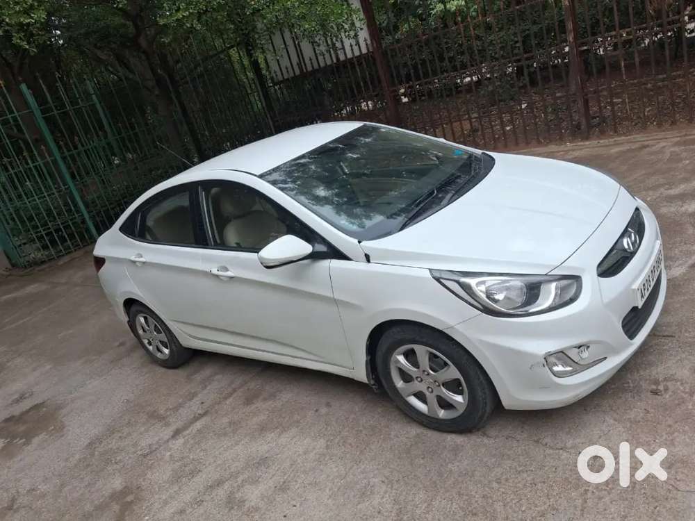 Hyundai Verna 1.6 Ex