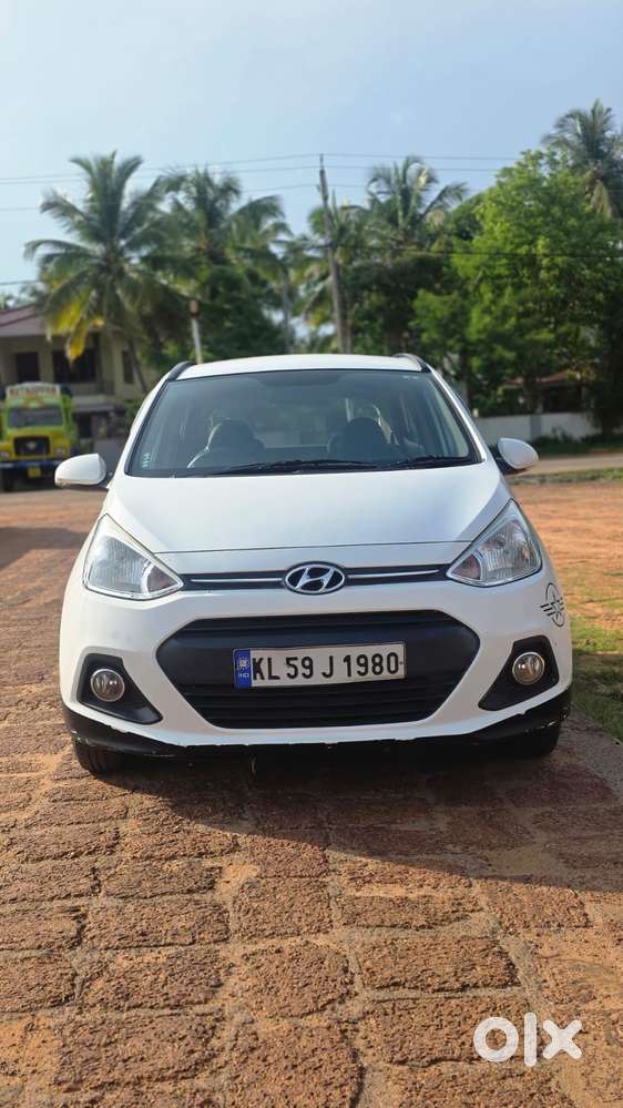 Hyundai Grand I10 2013-2016 Sportz, 2013, Petrol