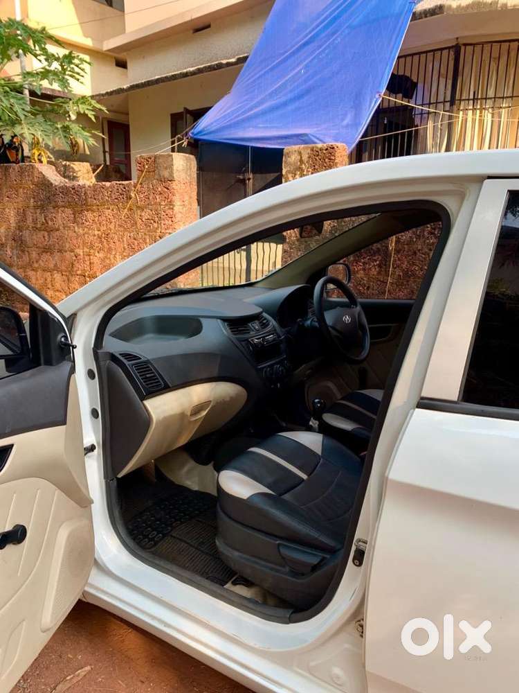 Hyundai Eon 2012 Petrol Well Maintained