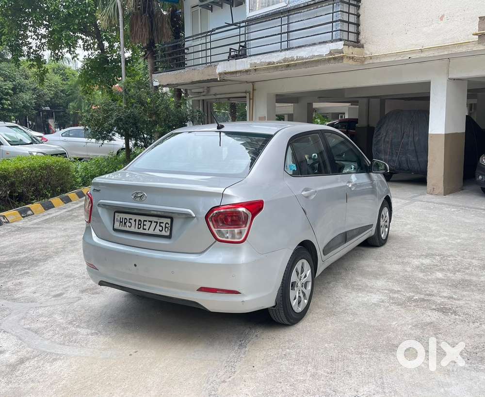 Hyundai Xcent 2015 Petrol 70000 Km Driven