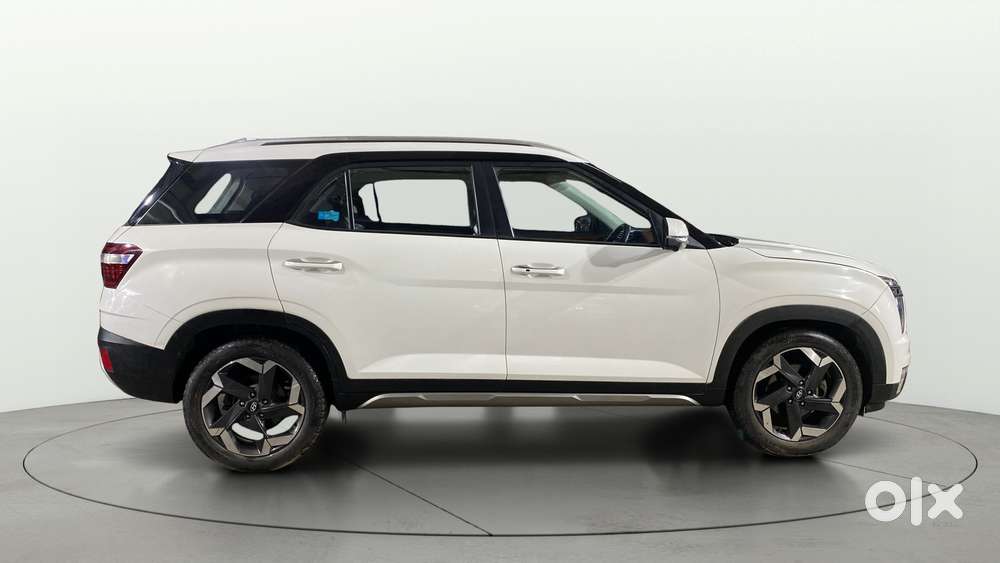 Hyundai Alcazar Platinum, 2022, Petrol
