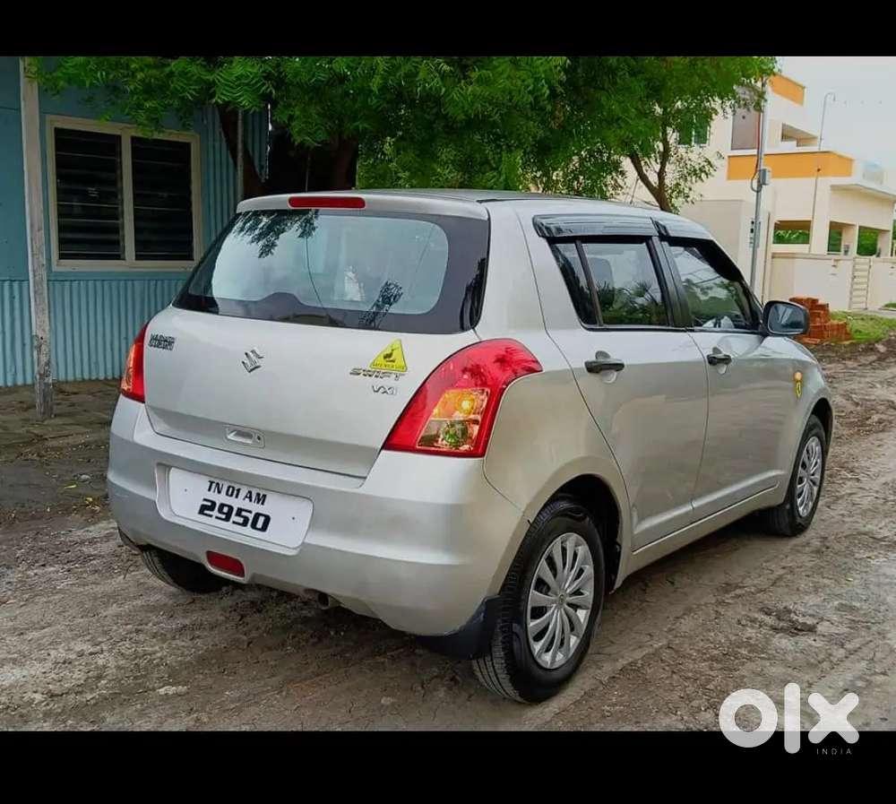 Maruti Suzuki Swift 2010 Petrol 87000 Km Driven