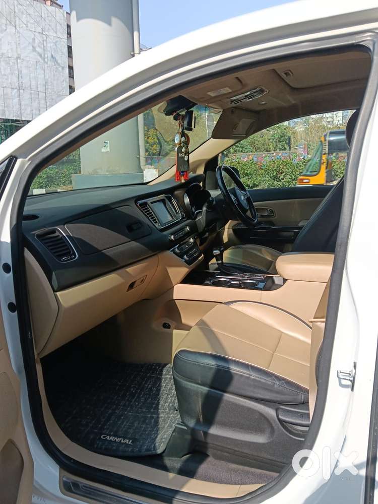 Kia Carnival Limousine, 2020
