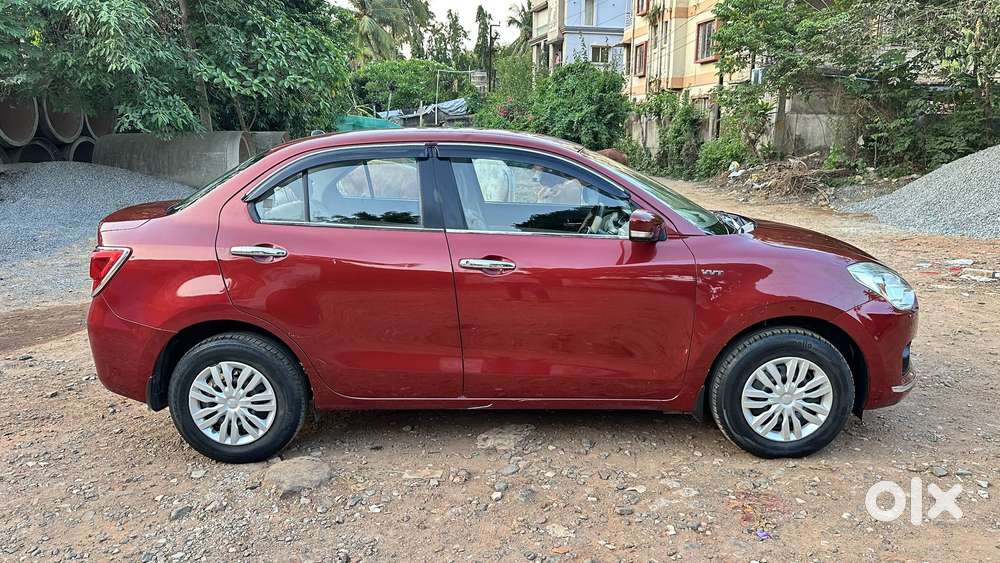 Maruti Suzuki Swift Dzire 1.2 Vxi Bsiv, 2018, Petrol