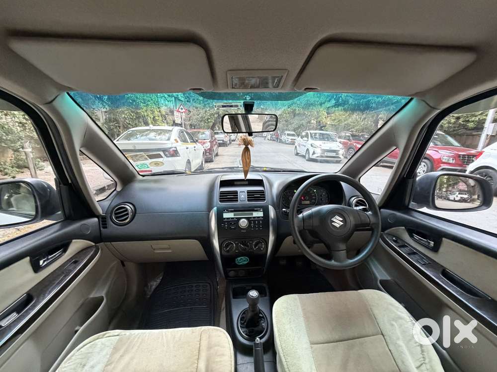 Maruti Suzuki Sx4 Vxi Bsiv, 2013, Petrol