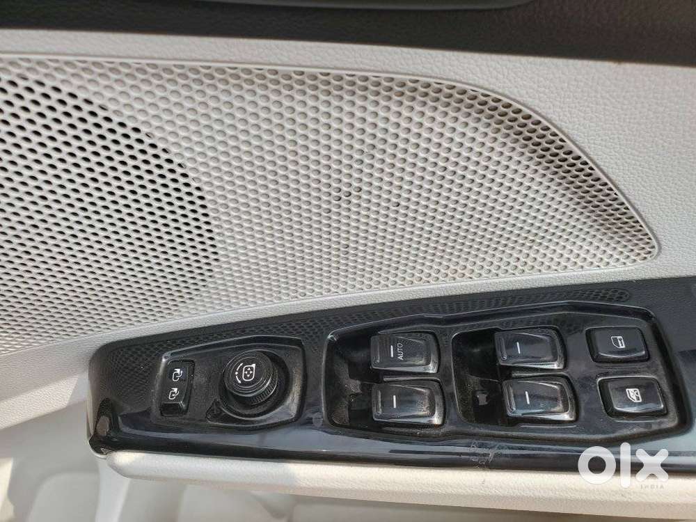 Mahindra Xuv 3xo Ax5 Ds Mt, 2024, Diesel