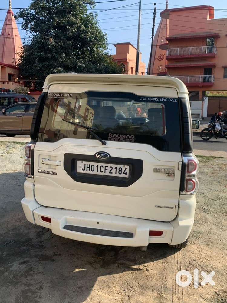 Mahindra Scorpio S6+ 2017 Diesel Well Maintained