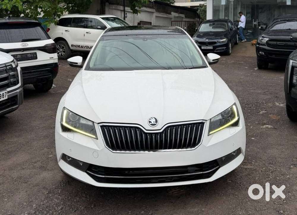 Skoda Superb Style 1.8 Tsi Mt, 2018, Petrol