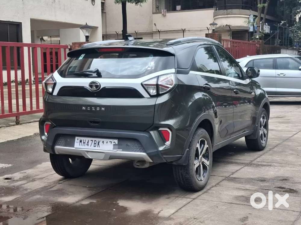Tata Nexon 1.5 Revotorq Xz Plus Luxs Red Dark Edition Amt, 2023, Pet..