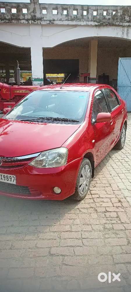 Toyota Etios Petrol 2011 100000km Driven