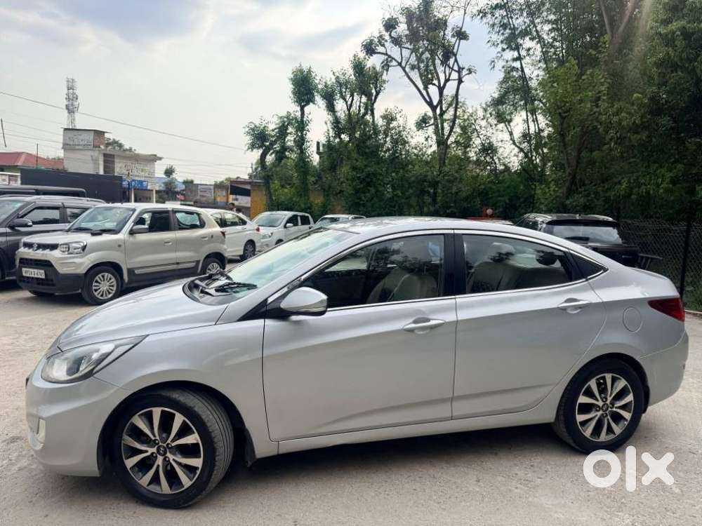 Hyundai Verna 1.6 Vtvt Sx, 2013, Petrol