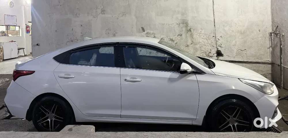 Verna Full Modified Well Maintained