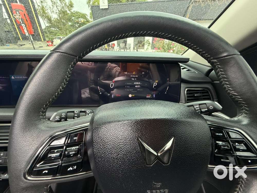 Mahindra Xuv700 Diesel Automatic 2025