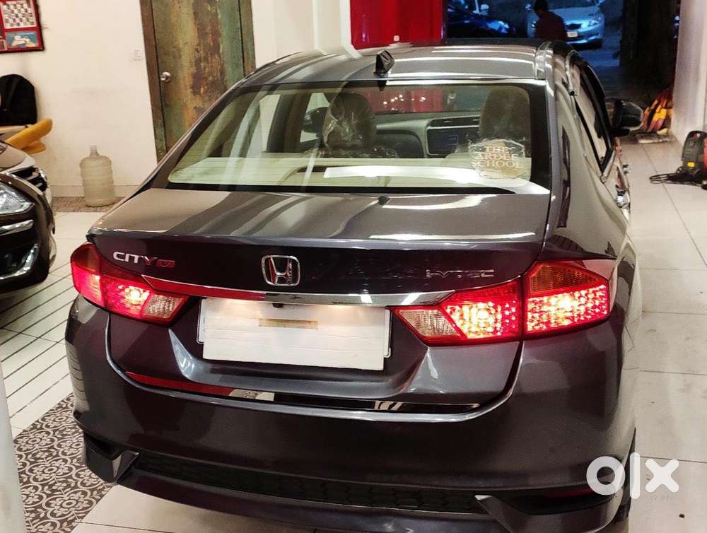 Honda City V At I-vtec, 2019, Petrol