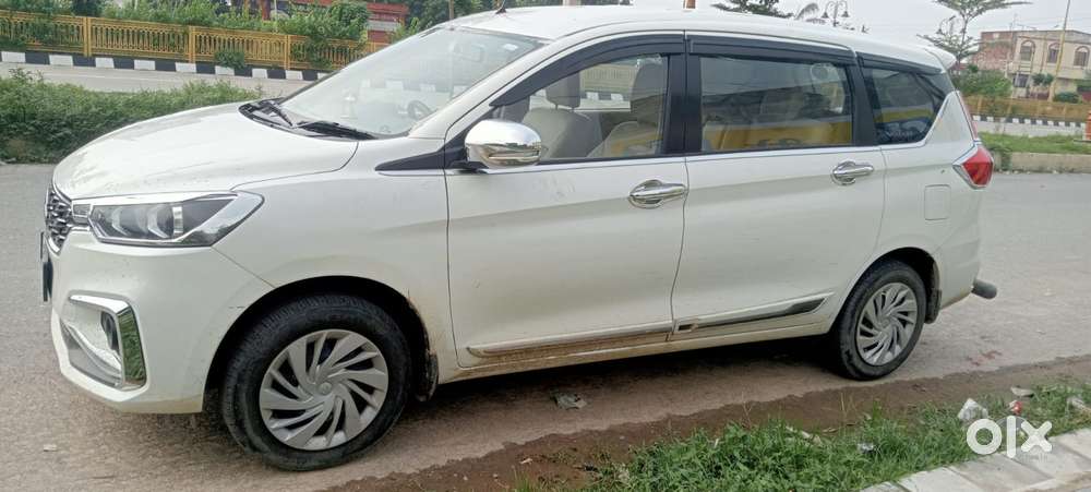 Maruti Suzuki Ertiga 1.4 Vxi Cng Anniversary Edition, 2023, Cng & Hy..