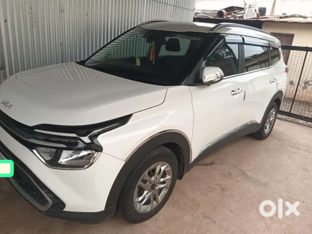Kia Carens Luxury Dct 2027
