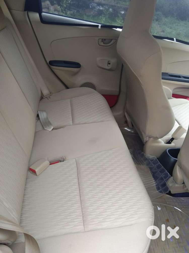 Honda Brio S(o) Mt,petrol 2018, Rally Red