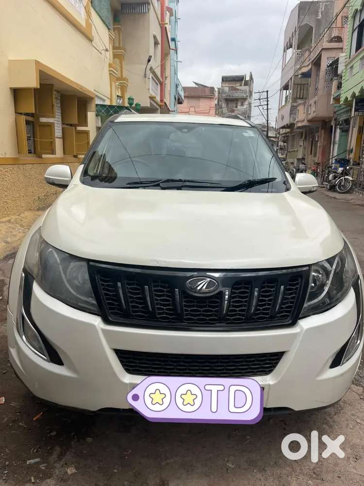 Mahindra Xuv500 2wd 2017