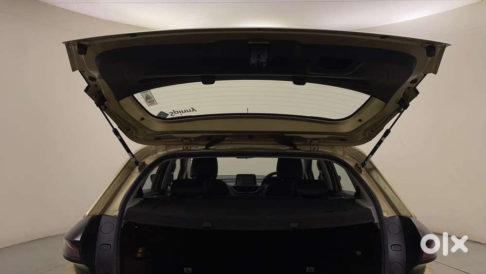 Tata Altroz 1.5 Xz Plus Diesel, 2022, Diesel