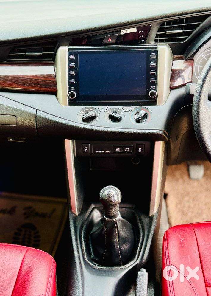 Toyota Innova Crysta 2.4 G Mt 7 Str, 2023, Diesel